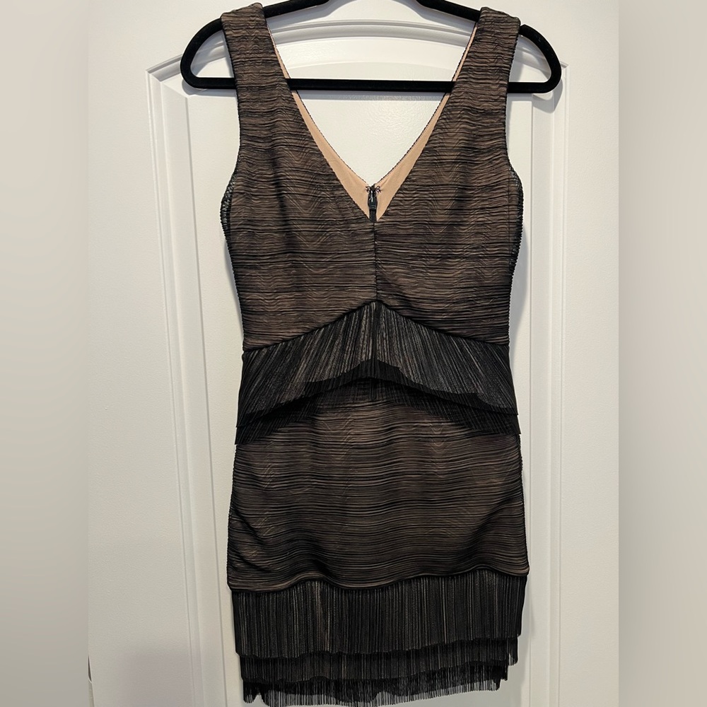 BCBGMaxAzria Mini Dress Small in EUC